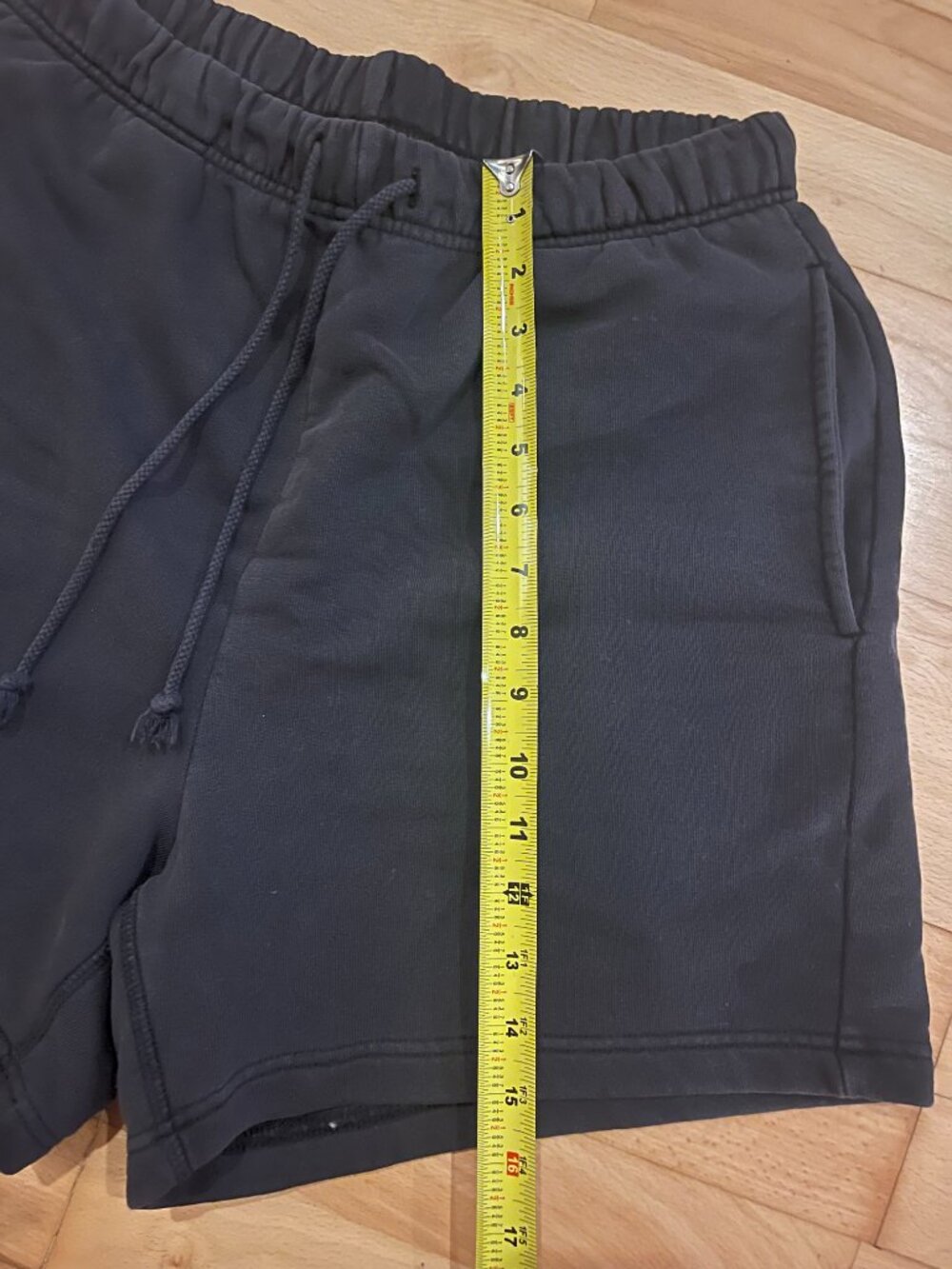 Elwood Core Sweat Short — Vintage Black, Size S - Picture 8 of 8